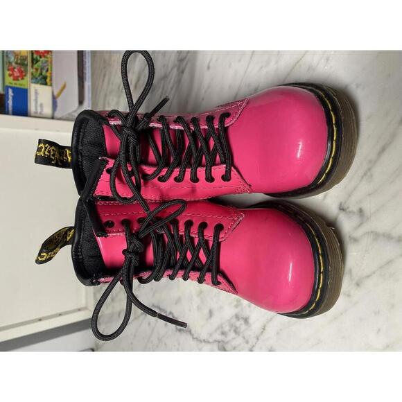 Dr. Marten’s toddler girl hot pink combat boots size 7 - Picture 1 of 4